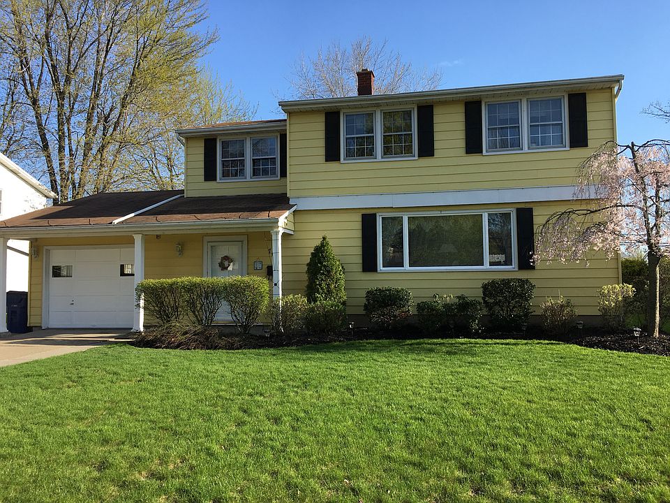 1st image of 71 Willow Green Dr