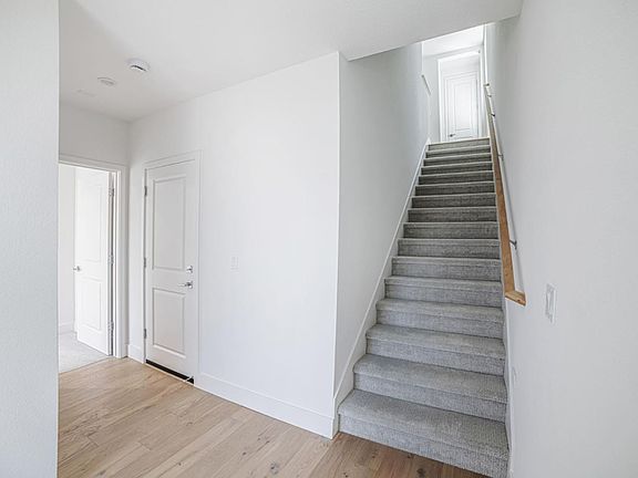 4th image of 7017 Sunglow Ter