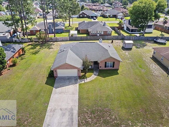 3rd image of 1805 Blair Ct