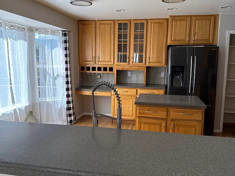 571 Fox Run Cir — Photo 7