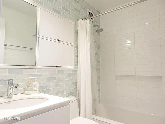 Sold by Citi Habitats | media 14