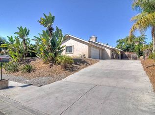 810 Galaxy Dr, Vista, CA 92083
