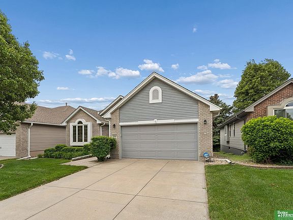 5th image of 10012 S 172nd Cir