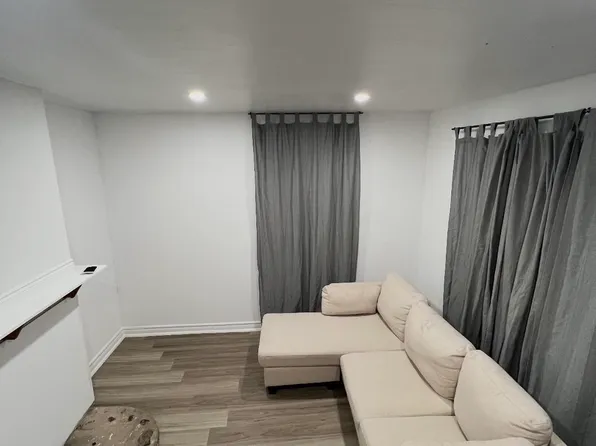 15 Winona St, Glace Bay, NS B1A 2C3