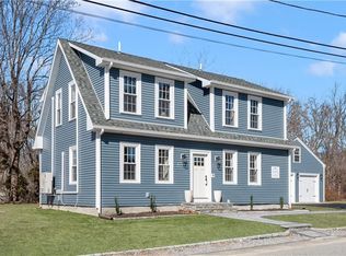 8 Clinton Ave, Scituate, RI 02831