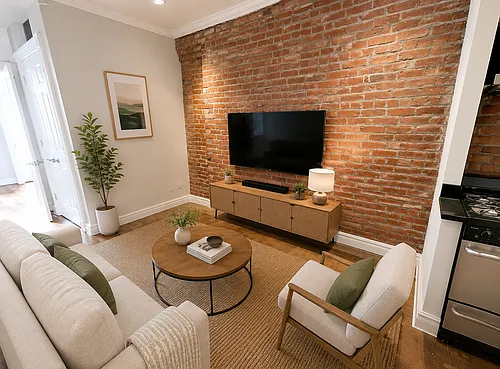 321 W 16th St #3E Photo 1