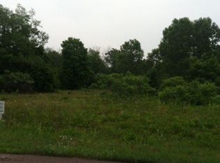 16 Harlan Dr, Watervliet, MI 49098