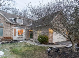 17 Stone Oak Blvd, Holland, OH 43528