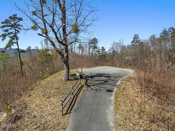 3rd image of 622 Jess Field Rd Lot 19