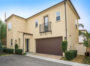21812 Moveo Dr, Santa Clarita, CA 91350