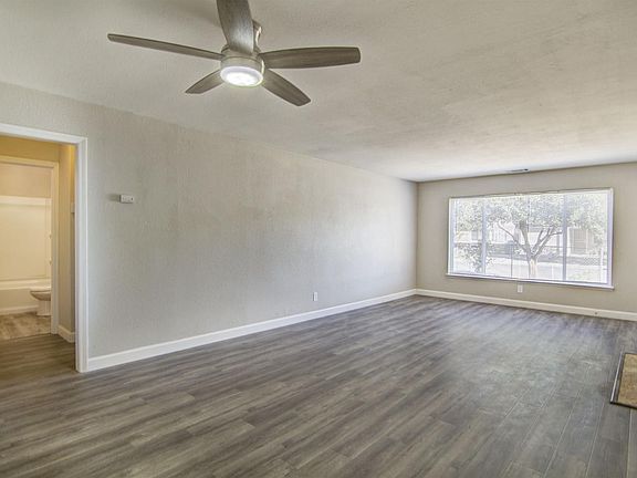 3rd image of 5440 Priscilla Ln