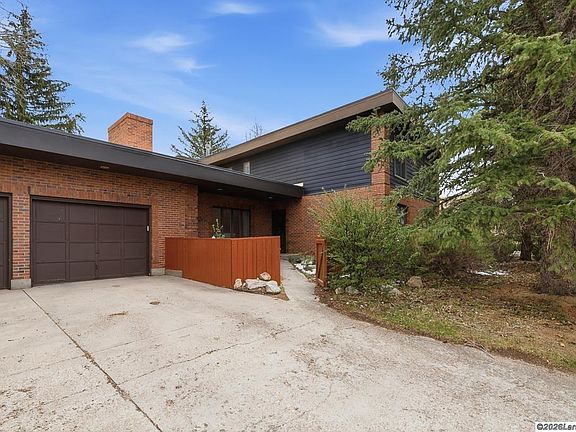 2nd image of 1071 Granito Dr