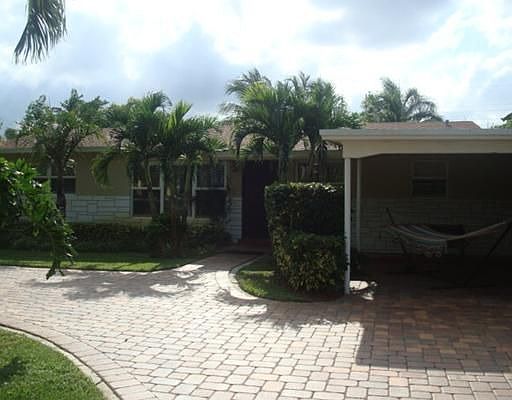 3rd image of 7403 W Lake Dr