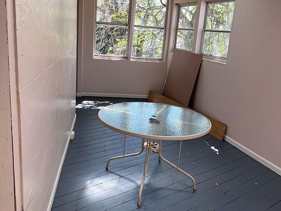 3rd image of 222 S Mulberry St #2