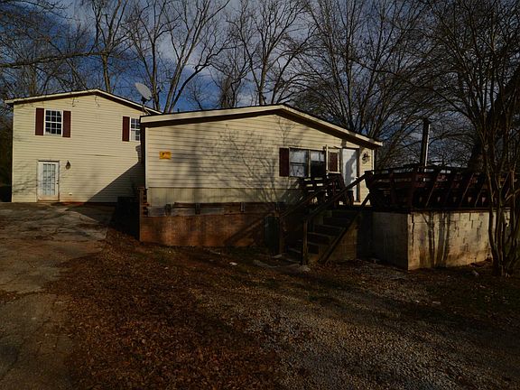 3rd image of 423 Palmer St