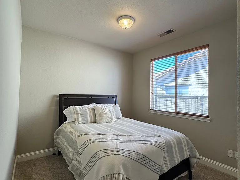 585 Seattle Slew Ct — Photo 19