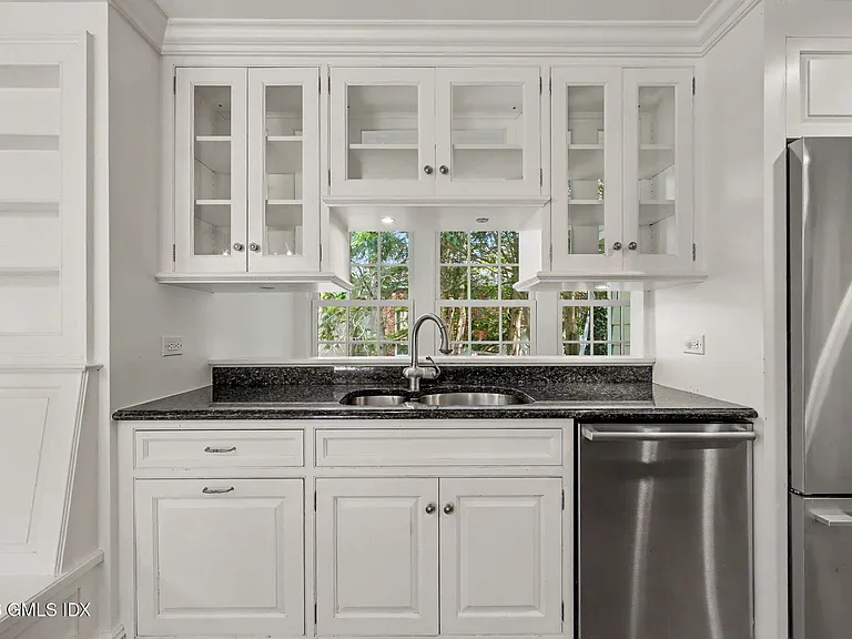 88 Orchard St — Photo 15