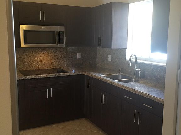 5th image of 8320 NW 103rd St APT 105-A