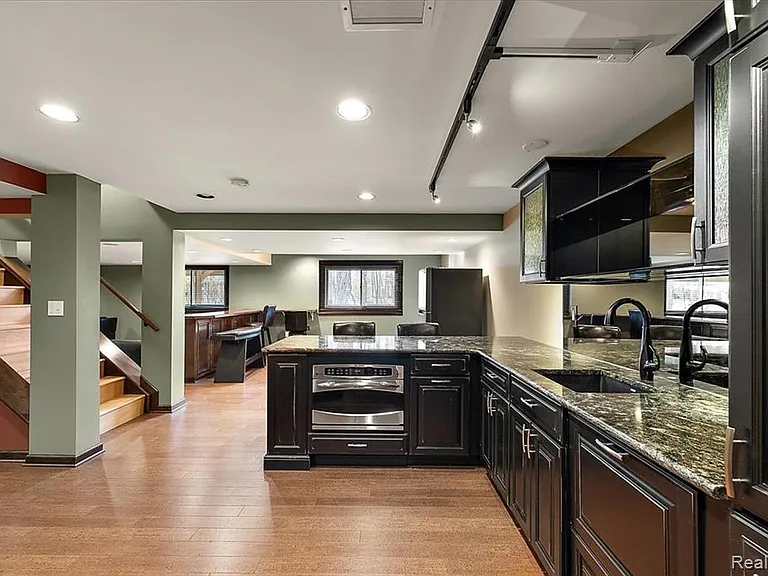 43054 Oxford Ct — Photo 25