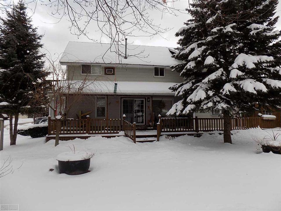 1st image of 602 S 8th St