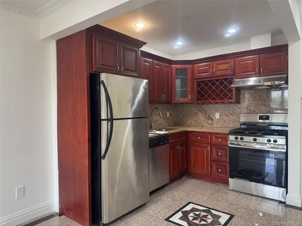 11128 37th Avenue #3D, Corona, NY 11368