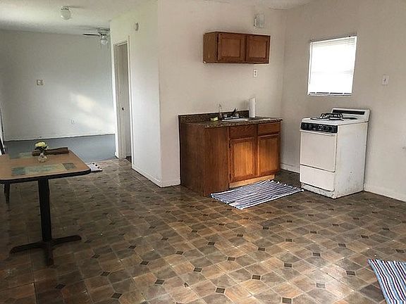 4th image of 2518 Presa St