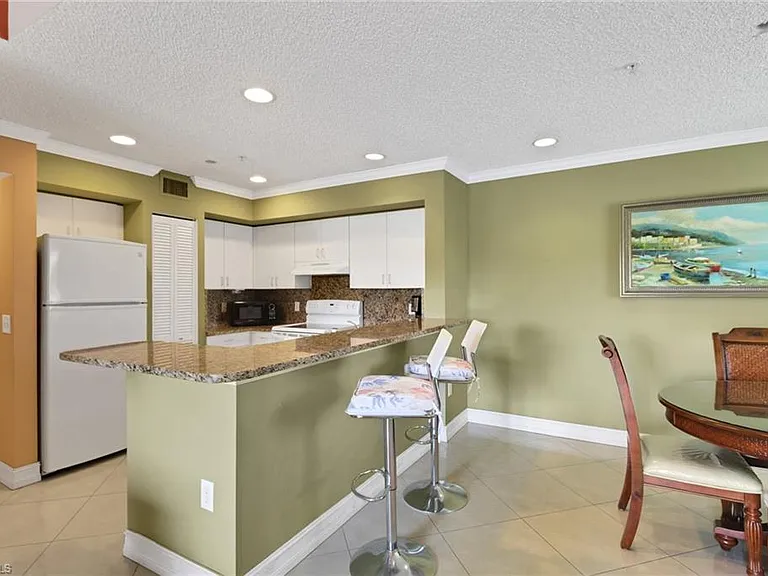 1195 Wildwood Lakes Blvd #202 — Photo 9