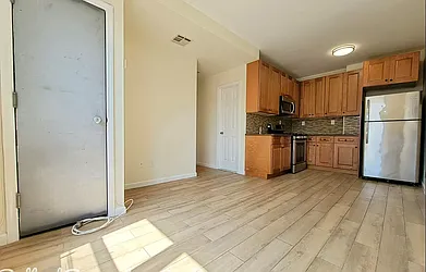 Rented by Farside Realty LLC