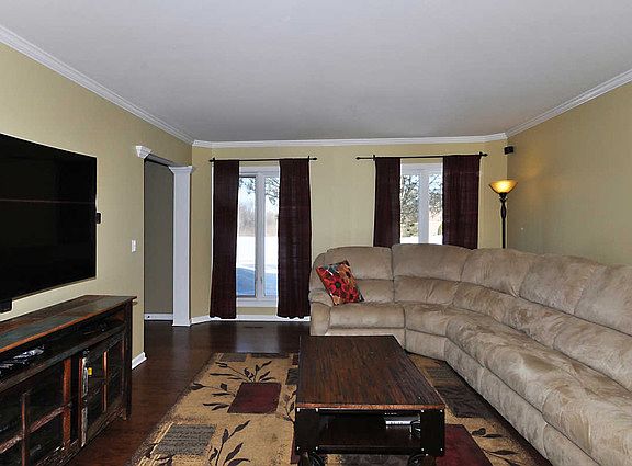 4th image of 40 Gino Ln