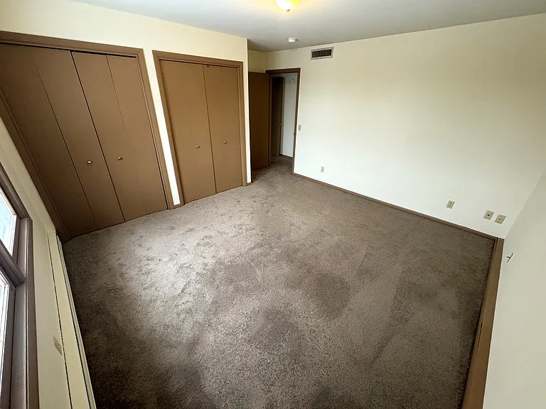7118 Raymond Rd — Photo 12