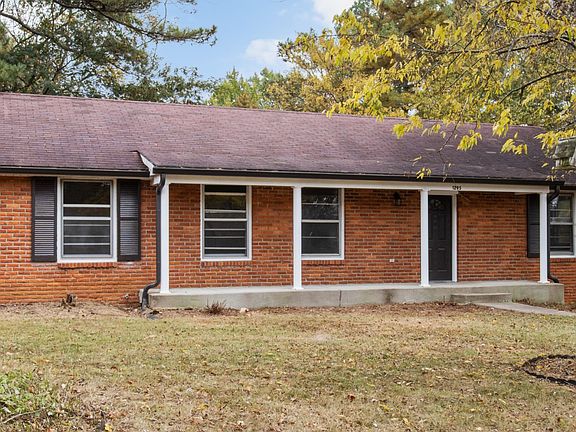 5th image of 1295 Hillwood Dr