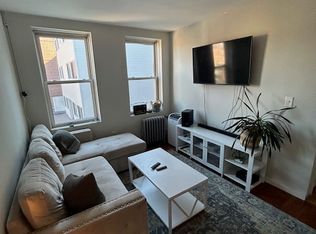 220 Hanover St APT 28, Boston, MA 02113