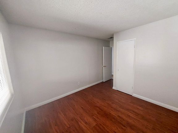 5th image of 9724 Kaiser Ct
