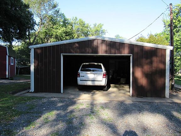 4th image of 88 E Elm Dr