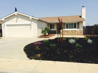 600 Almond Dr, Oakley, CA 94561