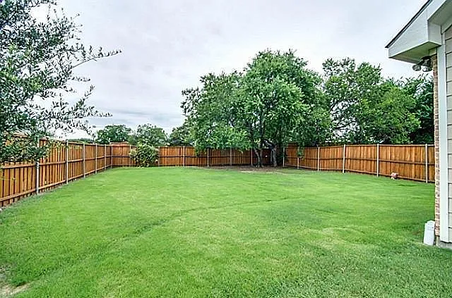 557 Mobley Way — Photo 23