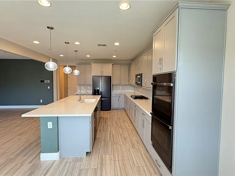 7491 Bonnie Piper St — Photo 8