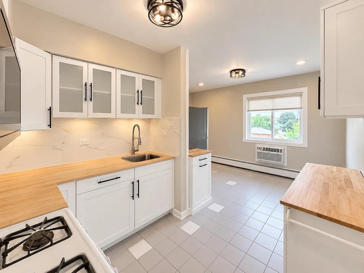 2 bed, $1,800 — Photo 1