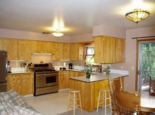 10029 SE Hollywood Ave, Milwaukie, OR 97222