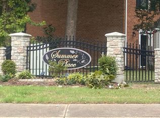 54 Corwin Cir, Hampton, VA 23666