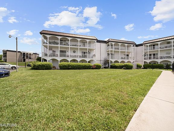 2nd image of 5709 Lyons View Pike APT 1303