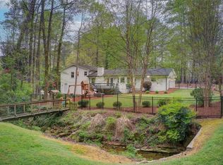 7295 Hunters Branch Dr, Sandy Springs, GA 30328