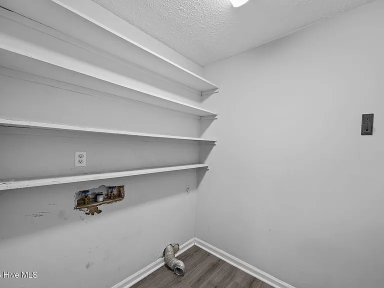 126 Woodland Dr — Photo 8