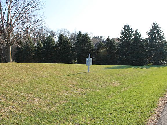 4th image of Bull Valley Dr Lot 125