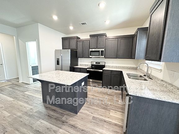 4th image of 1079 S Benchmark Ln #2