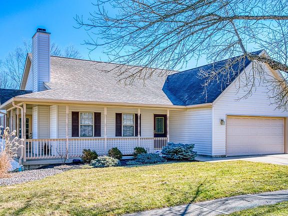 2nd image of 4008 N Rosewood Dr