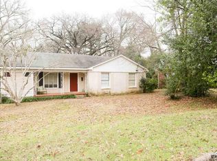 1026 S Azalea Dr, Tyler, TX 75701