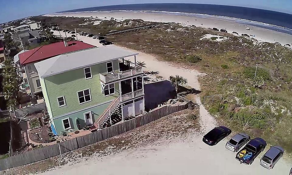 1st image of 5835 Gloria Ave