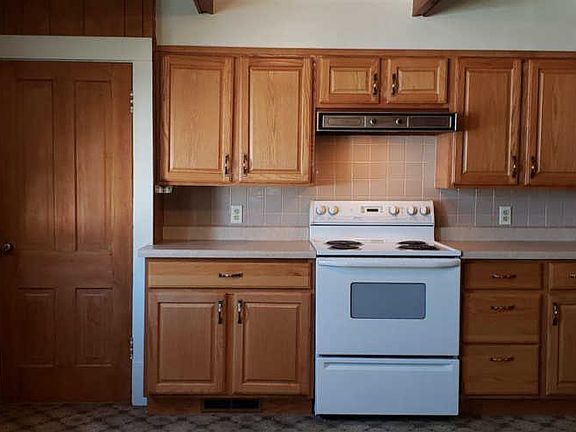 5th image of 516 N Russell Ave