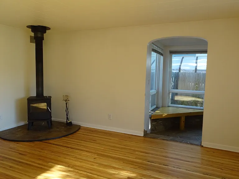 2020 S Euclid Ave — Photo 4